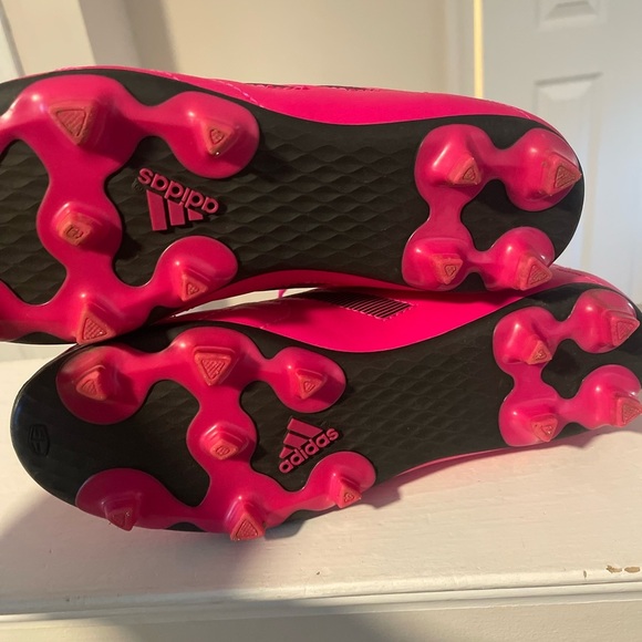 Adidas Pink Soccer Cleats - Picture 4 of 5